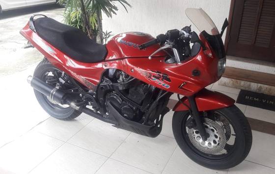 SUZUKI GSX 750 F 